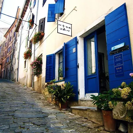 Apartment Galerija *